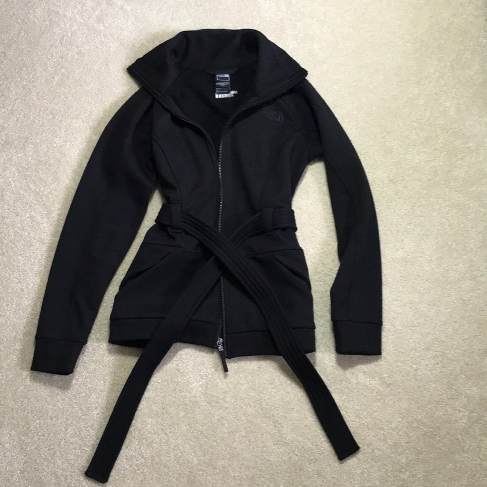 Black Noth Face jacket